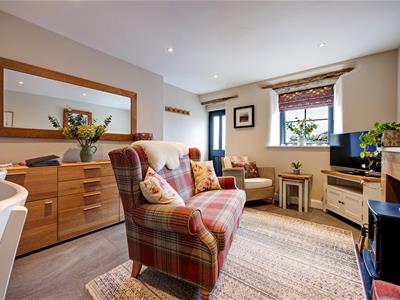 Sitting/Dining Room